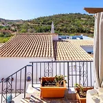 Casa Catarina Peaceful بيت للعطل Santa Catarina da Fonte do Bispo