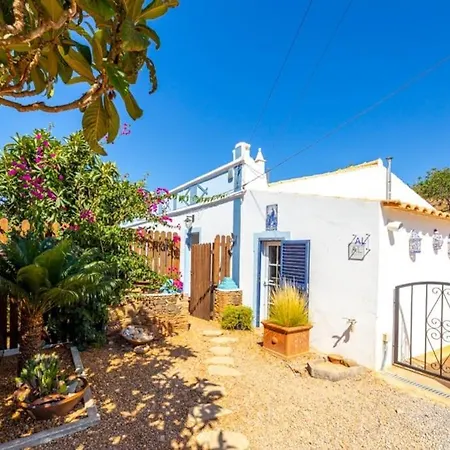 Casa Catarina Peaceful * Santa Catarina da Fonte do Bispo