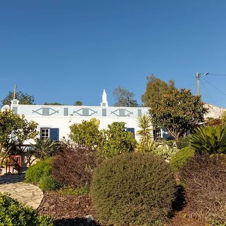 Casa Catarina Peaceful بيت للعطل Santa Catarina da Fonte do Bispo